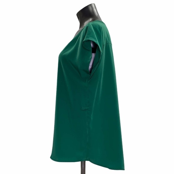 BLACK Rainn Green Short Sleeve Pleated Blouse - Picture 3 of 11